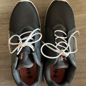 Under Armor Women’s Size 10 Grey Sneakers